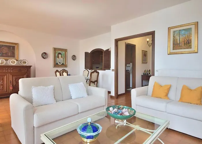 Caprera Flexyrent No Air Conditioning - Seafront 아파트 산타마르게리타리구레