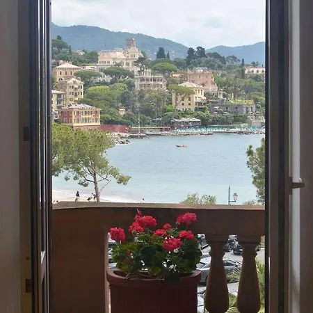 Caprera Flexyrent No Air Conditioning - Seafront *